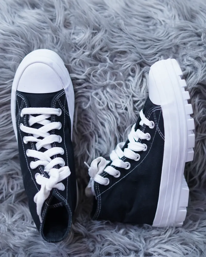 Converse-Black-Boot-38-2