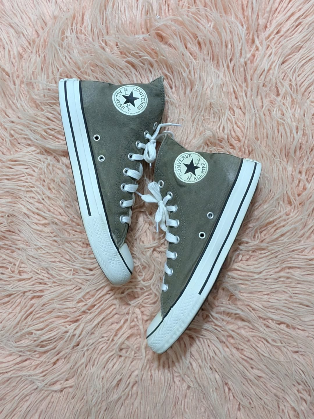 Converse-HighTop-41.5-1