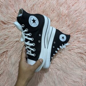 Chuck Tylor Hightop 37