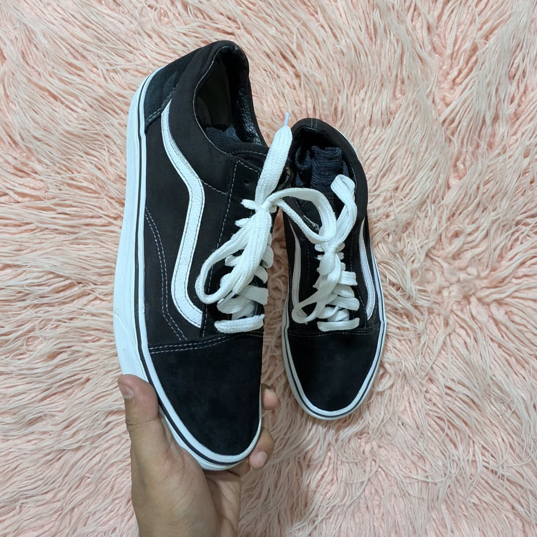 Vans-Black-42.5-1