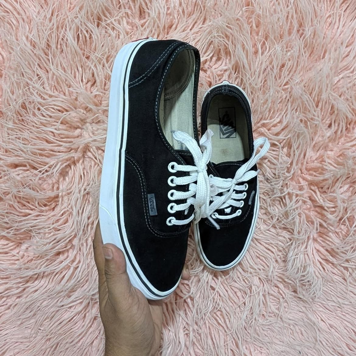 Vans-black-42-1