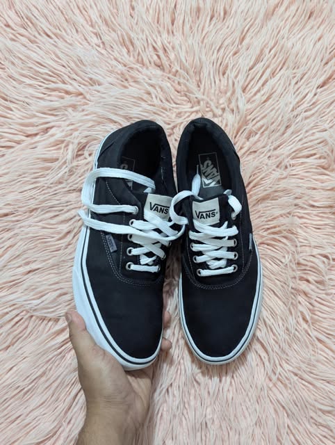 Vans-black-46-1