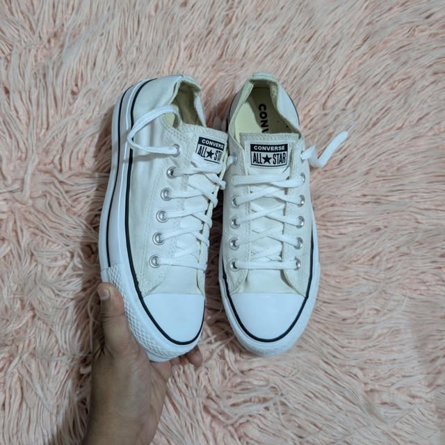 chunck-Tylor-white-lowTop-39-1